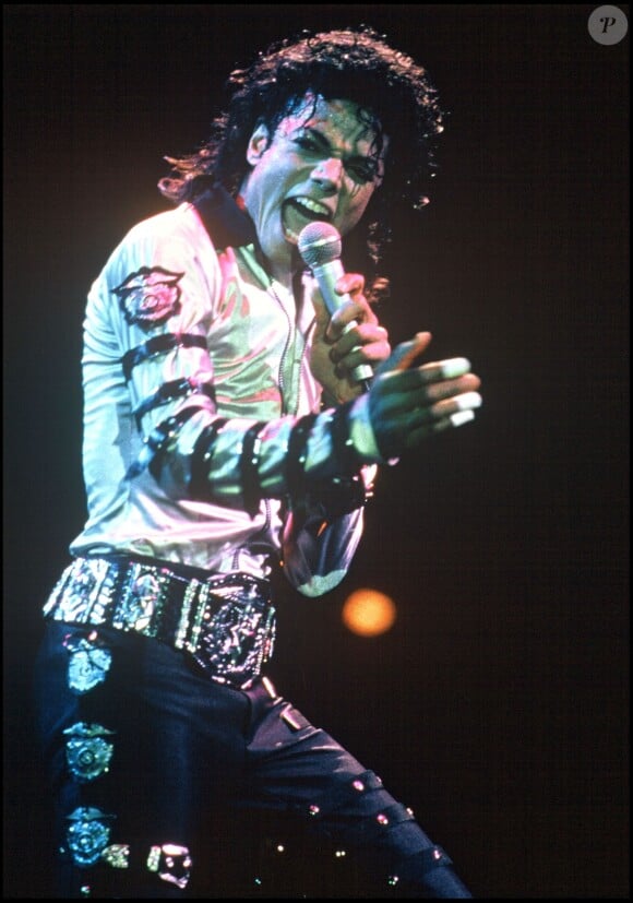 Michael Jackson sur la scène des Grammy Awards le 7 mars 1988