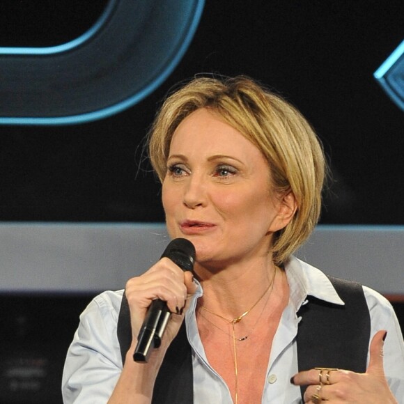 Exclusif -  Patricia Kaas lors de l'enregistrement de l'émission "Le Grand Show fête le Cinéma" à Paris, qui sera diffusée le 25 juin en prime time sur France 2. Le 16 juin 2016 A l'occasion de la Fête du Cinéma du 26 au 29 juin 2016, France 2 propose de célébrer le Septième Art avec un Grand Show exceptionnel, avec quelques unes des plus grandes stars du grand écran, qui se réuniront sur le plateau de l’émission pour découvrir le classement des 20 films préférés des Français établi par l’institut de sondage BVA. Pendant plus de deux heures seront diffusées les scènes et les répliques cultes des films grâce à de nombreux extraits, tandis que des hommages seront rendus à des grandes figures du cinéma. De nombreux artistes viendront interpréter les grandes chansons tirées des plus célèbres bandes originales de films © Jacovides-Perusseau / Bestimage
