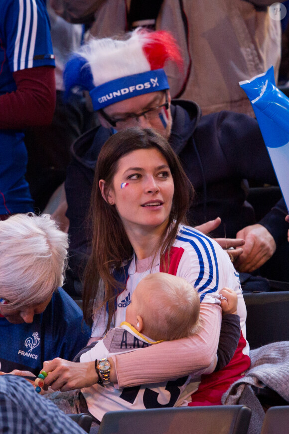 Radmila mère de Nikola Karabatic, sa compagne Géraldine Pillet et leur fils Alek lors du match de demi-finale du 25th mondial de handball, France - Slovénie à l'AccorHotels Arena à Paris, , le 26 janvier 2017.