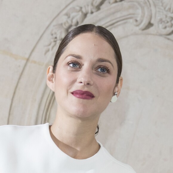 Marion Cotillard (enceinte) - People au défilé de mode "Christian Dior", collection prêt-à-porter Printemps-Eté 2017 à Paris, le 30 septembre 2016. © Olivier Borde/Bestimage
