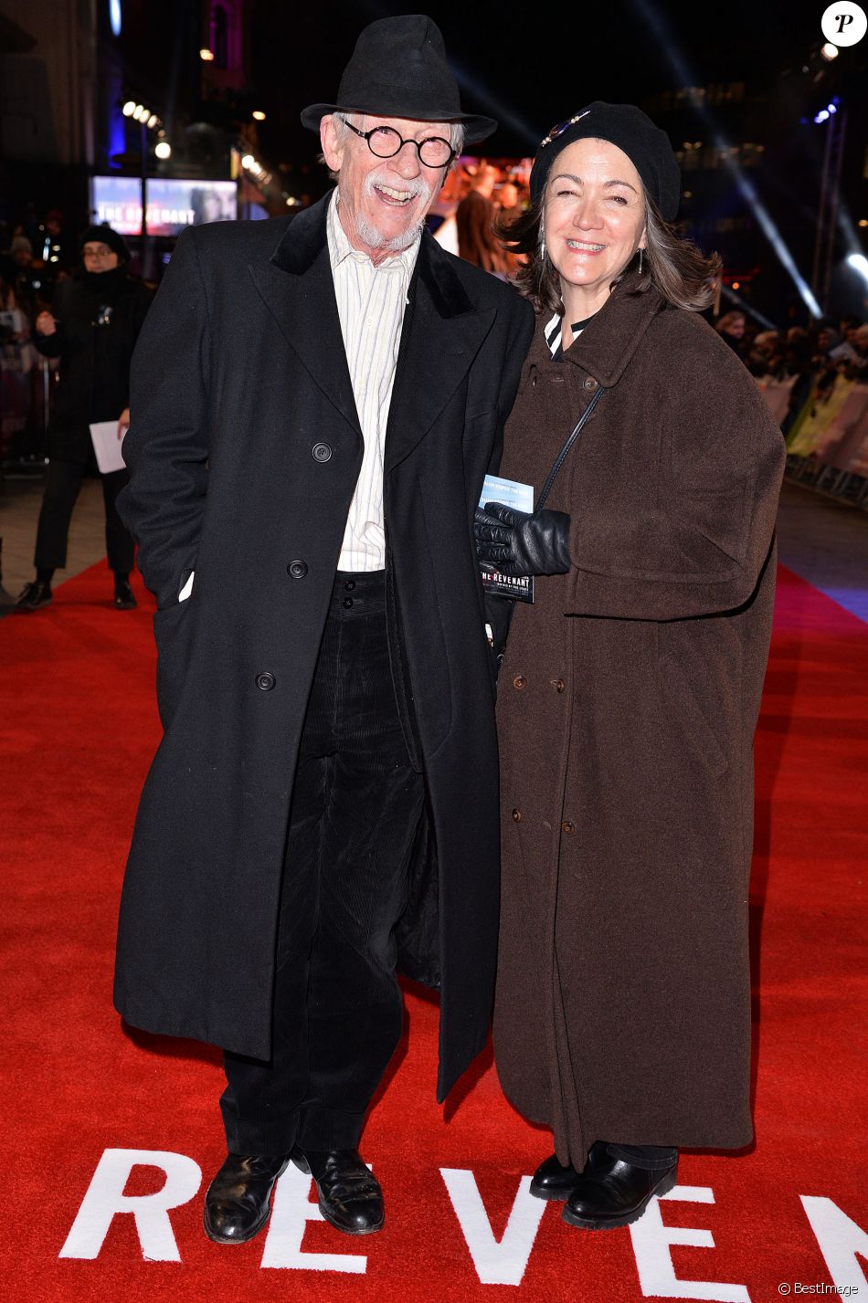 John Hurt et sa femme Anwen Rees-Myers - People à la première du film &#039;The Revenant&#039; à Londres le 14 janvier 2016 14 January 2016.