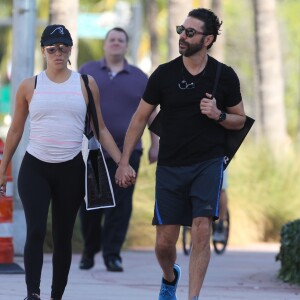 Eva Longoria et son mari dans les rues de Miami, le 19 janvier 2017