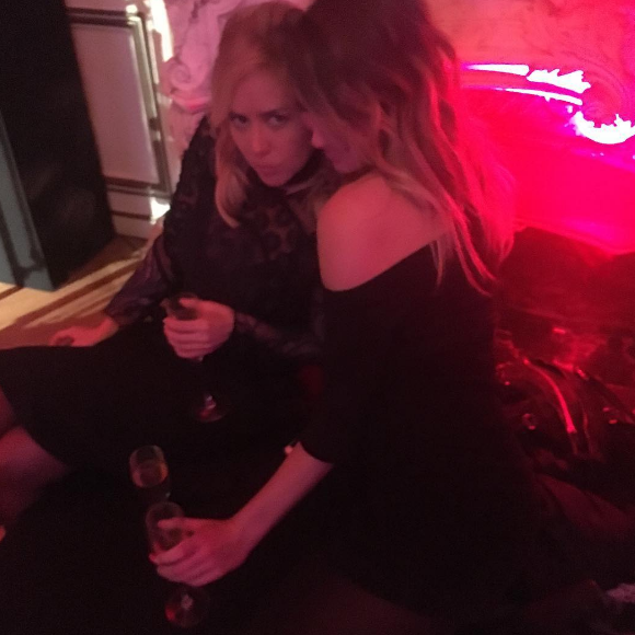 Enora Malagré et Clio Pajczer à la soirée 50 Shades Darker à l'hôtel Le Marois à Paris le 7 février 2017.
