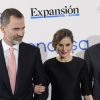 La reine Letizia et le roi Felipe VI d'Espagne assistaient le 7 février 2017 au gala des 30 ans du quotidien espagnol économique Expansion, au Westin Palace à Madrid.