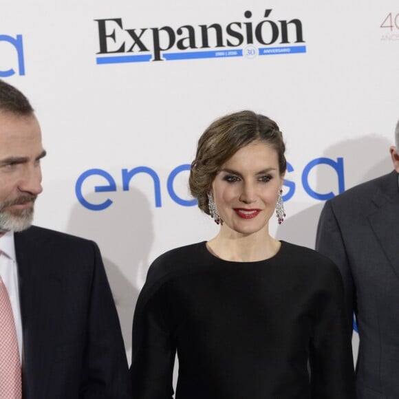 La reine Letizia et le roi Felipe VI d'Espagne assistaient le 7 février 2017 au gala des 30 ans du quotidien espagnol économique Expansion, au Westin Palace à Madrid.