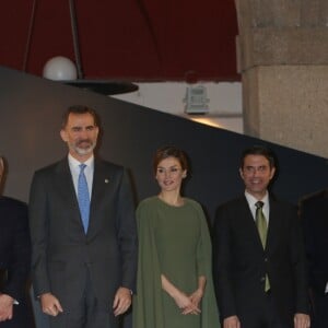 Le roi Felipe VI et la reine Letizia d'Espagne ont pris part à la remise des prix du concours pour l'innovation et le design 2016 à Madrid le 6 février 2017.