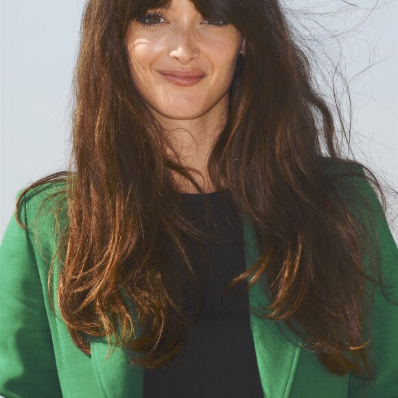 Charlotte Le Bon (habillée en AMI) - Photocall sur la plage lors du 30ème Festival du Film de Cabourg. Le 11 juin 2016