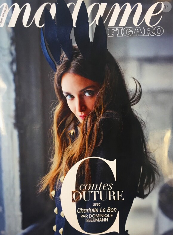 Charlotte Le Bon en couverture du "Madame Figaro" en kiosques le 10 février 2017