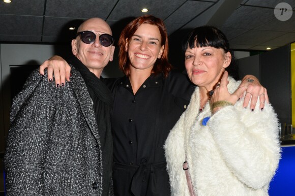 Exclusif - Fauve Hautot avec ses parents - People à la générale de la comédie musicale "Saturday Night Fever" au Palais des Sports de Paris le 9 février 2017. © Coadic Guirec - Dominique Jacovides / Bestimage
