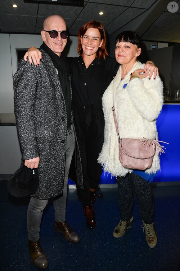 Exclusif - Fauve Hautot avec ses parents - People à la générale de la comédie musicale "Saturday Night Fever" au Palais des Sports de Paris le 9 février 2017. © Coadic Guirec - Dominique Jacovides / Bestimage