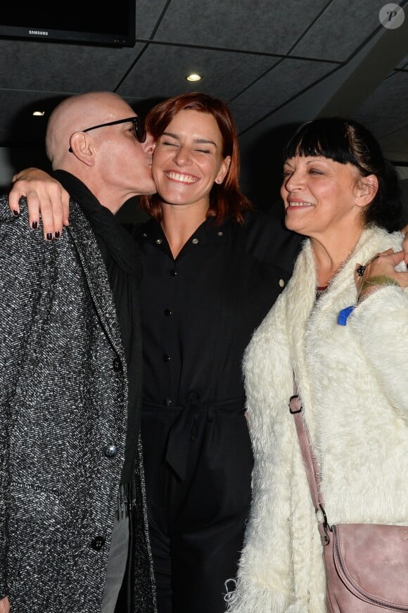 Exclusif - Fauve Hautot avec ses parents - People à la générale de la comédie musicale "Saturday Night Fever" au Palais des Sports de Paris le 9 février 2017. © Coadic Guirec - Dominique Jacovides / Bestimage