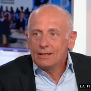Jean-Michel Aphatie parle de l'arrêt du "Grand Journal" - "C à vous", lundi 13 février 2017, France 5"