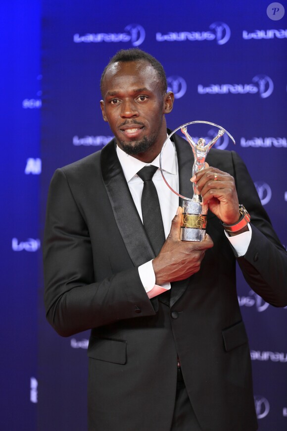 Le sportif de l'année Usain Bolt pose avec son trophée - Soirée des Laureus World Sport Awards 2017 à Monaco le 14 février 2017.  Laureus 2017 World Sports Awards red carpet in Monaco on february 14, 2017.14/02/2017 - Monte Carlo