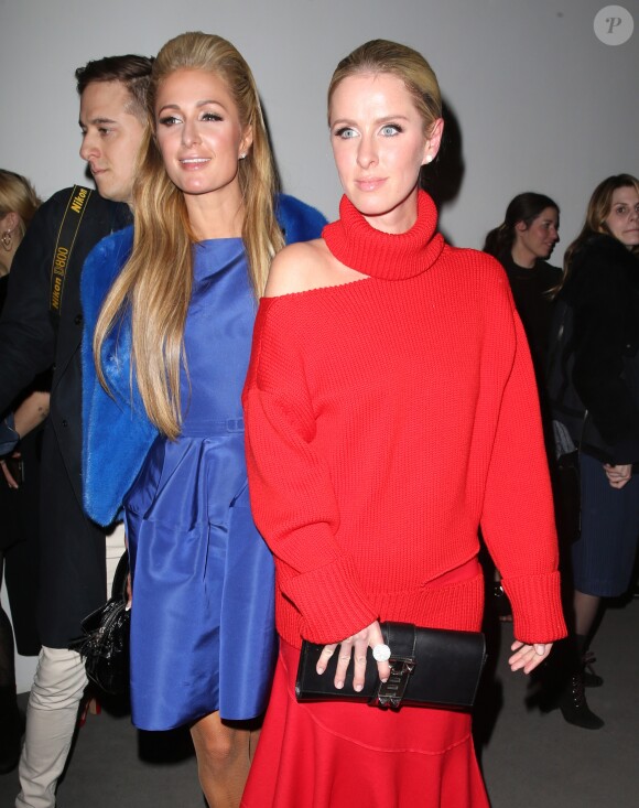 Paris Hilton et sa soeur Nicky Hilton - People à la sortie du défilé de mode Oscar de la Renta à New York. Le 13 février 2017  52314473 People seen leaving the Oscar de la Renta show in New York City, New York on February 13, 2017.13/02/2017 - New York