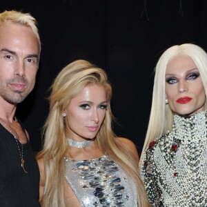 David Blond, Paris Hilton, Phillipe Blond lors du défilé The Blonds au Skylight Clarkson Sq à New York le 14 février 2017