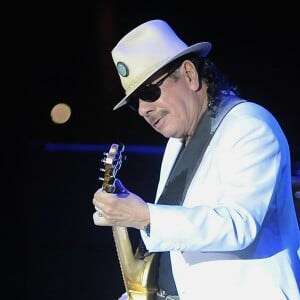 Carlos Santana en concert à Marbella le 24 juillet 2016.