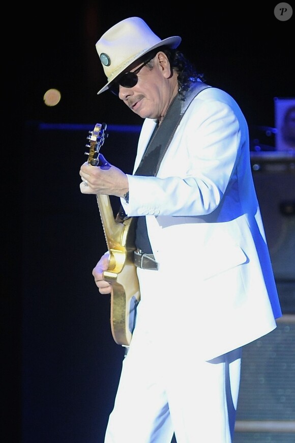 Carlos Santana en concert à Marbella le 24 juillet 2016.