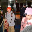 David et Victoria Beckham arrivent à l'aéroport JFK avec leurs enfants Harper, Romeo, Cruz et Brooklyn pour partir au Canada, le 13 février 2017