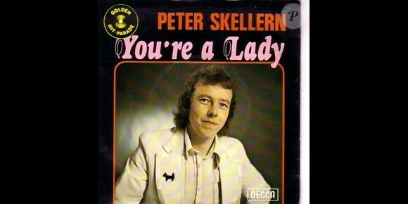 Peter Skellern, qui a connu le succès avec la ballade You're a lady en 1972, est mort des suites d'une tumeur cérébrale le 17 février 2017, à 69 ans. Sa chanson avait été reprise en France par Hugues Aufray et Brigitte Bardot.
