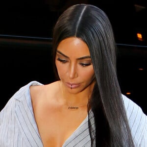 Kim Kardashian dans la rue à New York le jour de la Saint Valentin le 14 février 2017.