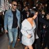Kim Kardashian et son attaché de presse Simon Huck se baladent dans les rues de New York, le 14 février 2017.