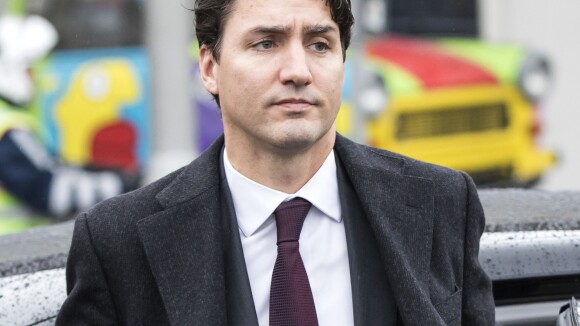 Justin Trudeau : Aussi souple que le héros de 50 Shades Darker, il le prouve !