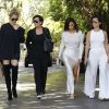 Kim, Kourtney, Khloé Kardashian et leur mère Kris Jenner lors du tournage de la télé-réalité "L'Incroyable Famille Kardashian" à Woodland Hills le 5 aout 2016.