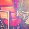 Jenifer dans son fauteuil de coach pour "The Voice Kids". Photo postée sur sa page Instagram.
