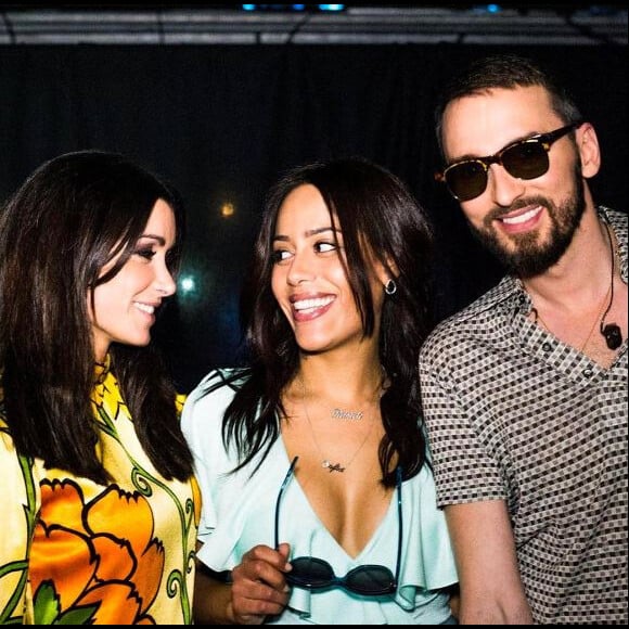 Jenifer dans les coulisses du spectacle des Enfoirés (Mission Enfoirés) avec Amel Bent et Christophe Willem. Photo publisée sur Instagram.