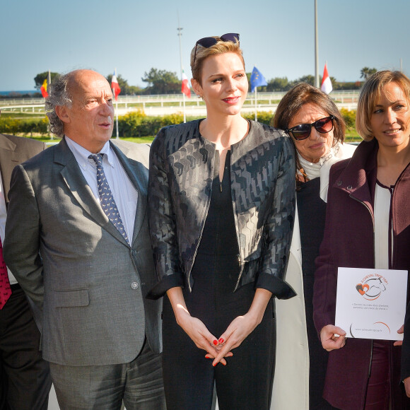 La princesse Charlene de Monaco assiste au premier "Charity Mile" - une course hippique caritative rebaptisée Prix princesse Charlene de de Monaco à l'hippodrome de la Côte d'Azur de Cagnes-sur-mer le 25 février 2017.