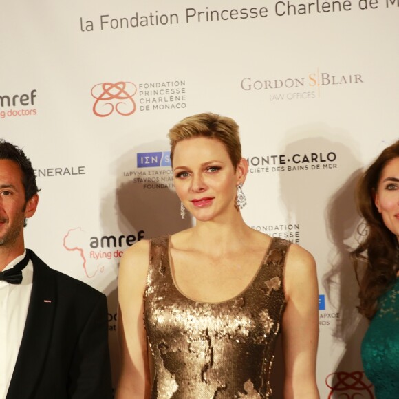 Pierre Frolla , la princesse Charlène de Monaco et Caterina Murino - Photocall de la soirée de gala de L'AMREF Flying Doctors à Monaco le 24 février 2017 © Claudia Albuquerque / Bestimage