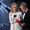 Faye Dunaway et Warren Beatty lors de l'annonce de l'Oscar du meilleur film et la bourde entre La La Land et Moonlight aux Oscars le 26 février 2017