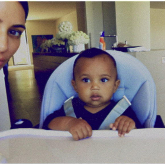Kim Kardashian et son fils Saint (14 mois) sur de nouveaux clichés publiés le 27 février 2017 sur Instagram