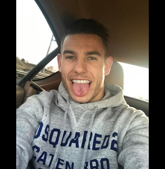 Lucas Hernandez pose avec le sourire sur sa page Instagram en février 2017.