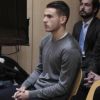 Le footballeur Lucas Hernandez (Atletico Madrid) arrive au tribunal à Madrid pour une affaire de violences conjuguales avant de s'envoler pour son match en Allemagne contre Bayer Leverkusen le 21 février 2017.