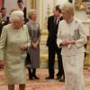 La princesse Alexandra de Kent et la reine Elizabeth II le 29 novembre 2016 à Buckingham Palace lors d'une réception organisée par la monarque en l'honneur du 80e anniversaire de sa cousine et de ses patronages.