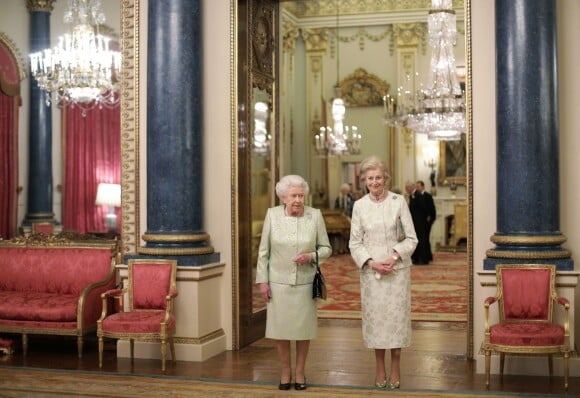 La princesse Alexandra de Kent et la reine Elizabeth II le 29 novembre 2016 à Buckingham Palace lors d'une réception organisée par la monarque en l'honneur du 80e anniversaire de sa cousine et de ses patronages.