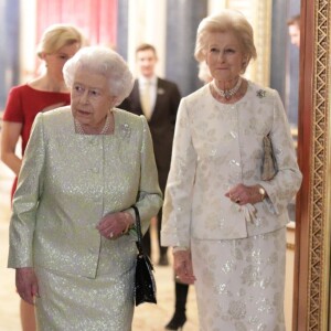 La princesse Alexandra de Kent et la reine Elizabeth II le 29 novembre 2016 à Buckingham Palace lors d'une réception organisée par la monarque en l'honneur du 80e anniversaire de sa cousine et de ses patronages.
