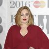 Adele à la cérémonie des BRIT Awards 2016 à l'O2 Arena à Londres, le 24 février 2016.