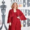 Adele à la soirée des "BRIT Awards" à l'O2 de Londres le 24 février 2016.