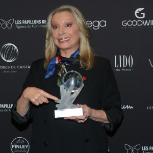 Véronique Sanson à la press Room de la 11ème cérémonie des Globes de Cristal au Lido à Paris le 30 janvier 2017. © CVS / Bestimage