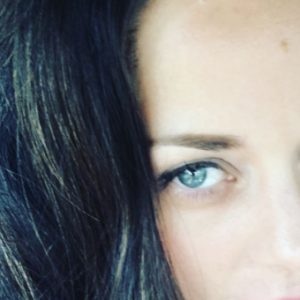 Marion Cotillard a fait le buzz sur Instagram le 7 mars 2017 avec une série de photos la montrant avec les lèvres gonflées, comme botoxées. Un nouveau coup de buzz autour de la comédie Rock'n roll de son compagnon Guillaume Canet.
