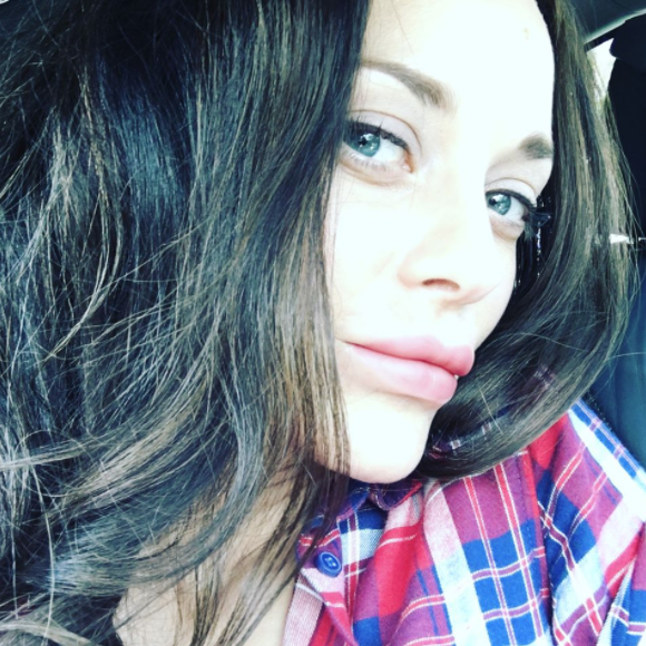 Marion Cotillard a fait le buzz sur Instagram le 7 mars 2017 avec une série de photos la montrant avec les lèvres gonflées, comme botoxées. Un nouveau coup de buzz autour de la comédie Rock'n roll de son compagnon Guillaume Canet.