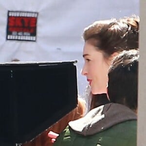 Anne Hathaway - Les acteurs sur le tournage de 'Ocean's Eight' à Los Angeles, le 6 mars 2017