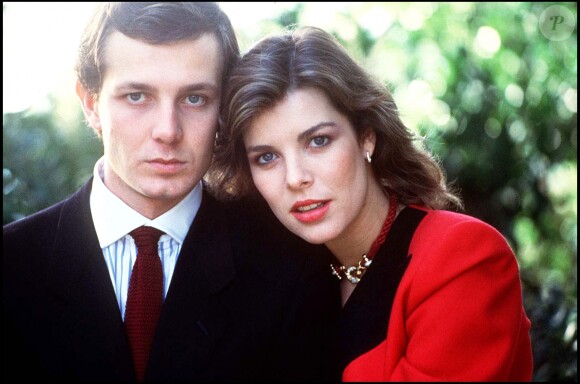 La princesse Caroline de Monaco et Stefano Casiraghi, portrait à l'occasion de leur mariage, en 1983.
