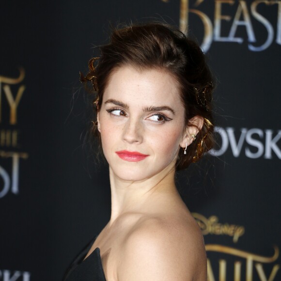 Emma Watson à la première de 'Beauty and the Beast' (La Belle et la Bête) au théâtre El Capitan à Hollywood, le 2 mars 2017 © CPA / Bestimage