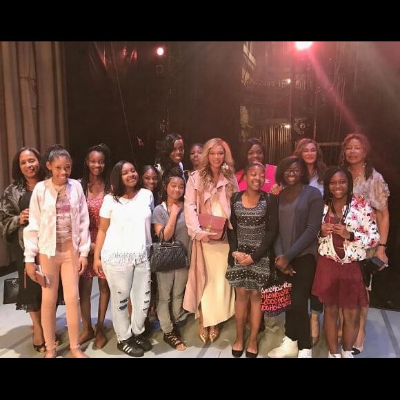 Beyoncé et Tina Knowles dans les coulisses de la représentation de la troupe Alvin Ailey American Dance Theater donnée le samedi 11 mars 2017 au WACO Theater Center de Los Angeles.