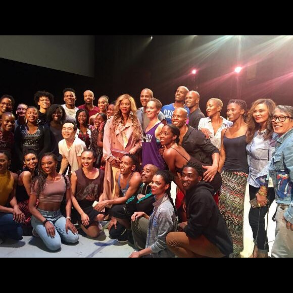 Beyoncé et Tina Knowles dans les coulisses de la représentation de la troupe Alvin Ailey American Dance Theater donnée le samedi 11 mars 2017 au WACO Theater Center de Los Angeles.
