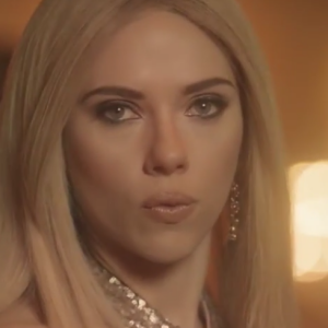 Scarlett Johansson parodie Ivanka Trump dans le SNL