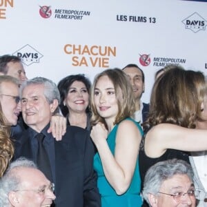 Jean-Marie Bigard, Jean Dujardin, Julie Ferrier, Lola Marois, Stéphane De Groodt, Michel Leeb, Nadia Farès, Francis Huster, Christophe Lambert, Claude Lelouch, Victor et Samuel Hadida, Liane Foly, Déborah François, Elsa Zylberstein, Zinedine Soualem, Gérard Darmon, Isabelle de Hertogh, Chantal Ladesou et Pauline Lefèvre lors de l'avant-première du film "Chacun sa vie" au cinéma UGC Normandie à Paris, France, le 13 mars 2017. © Olivier Borde/Bestimage